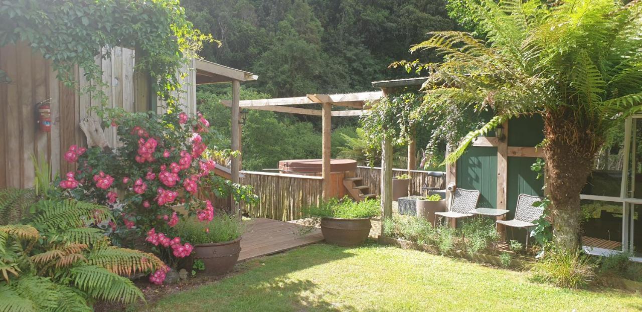 Blackfern Lodge Waimiha Exterior foto